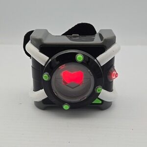 Ben 10 Deluxe Omnitrix Watch Lights Sound Wrist Toy WORKS Talking Playmates 2017